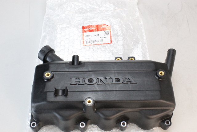 12310-ZZ5-M00 Honda Cylinder Head Cover 40 50 HP 3 Cylinder