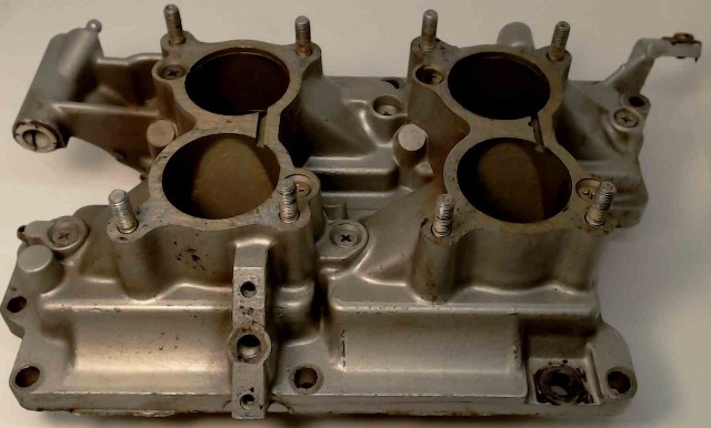 389533 389824 Johnson Evinrude 1978-1979 Intake Manifold & Plates 85 100 + HP