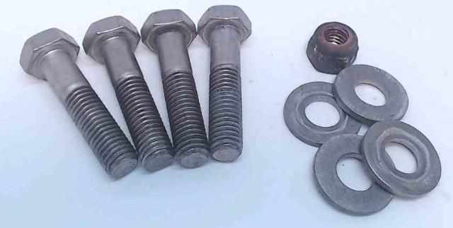 4000380 (4) 43042 (4) 40140 (1) Mercury Full Gear Housing Mount Kit L3/L4