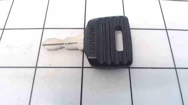 SUZUKI IGNITION KEY 37141-92E20 MARINE BOAT