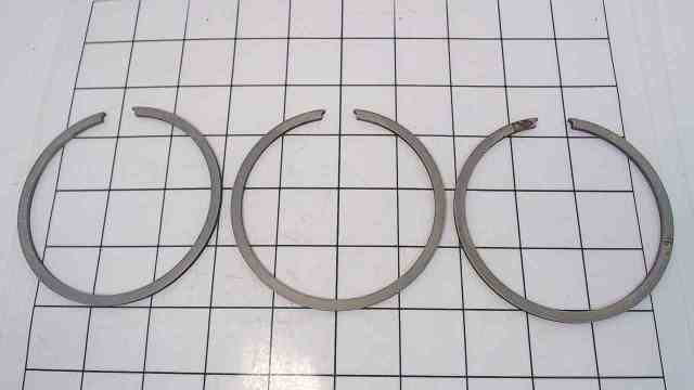 NEW! Johnson Evinrude OMC Set of 3 .020 Piston Rings 382826