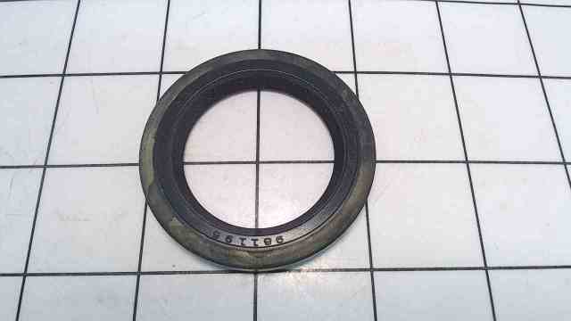 NEW! Johnson Evinrude OMC Seal 981195