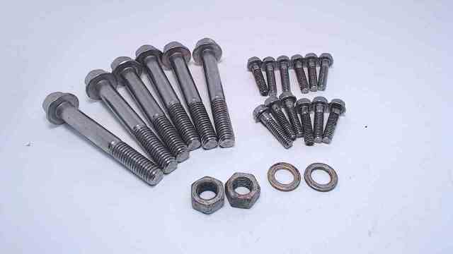 914024 324334 332291 Johnson Evinrude Crankcase Bolts W/ Washers & Nuts