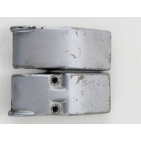 324596 324597 Johnson Evinrude 1980-2005 Lower Mount Bracket 4.5 5.5 7.5 HP