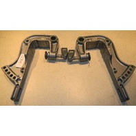1992-1993 Yamaha Transom Bracket Set 676-43111-03-EK 676-43112-04-EK 40 HP