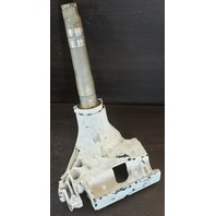 433820 335332 Johnson Evinrude 1990-1995 Pivot Shaft Bracket 9.9 15 HP