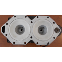343628 344961 Johnson Evinrude 1998-99 Starboard Cylinder Head 90 115 HP CLEAN