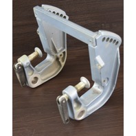 1978-1989 Johnson Evinrude Stern Bracket Set 391942 391943 20 25 28 30 35 HP