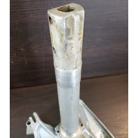 329648 331476 Johnson Evinrude 1986-89 Steering Bracket & Pilot Shaft 20-35 HP