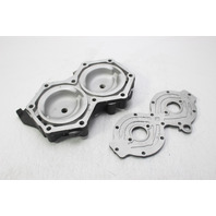326503 Johnson Evinrude 1981-1985 Starboard Cylinder Head w/ Bolts 115 HP V4