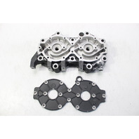 326503 Johnson Evinrude 1981-1985 Starboard Cylinder Head w/ Bolts 115 HP V4