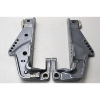 62Y-43111-00-4D 62Y-43112-00-4D Yamaha 2001-2004 Clamp Bracket Set 50 HP 4 Cyl