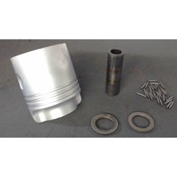 277402 C# 203242 Johnson Evinrude 1956 Standard 3-Ring Piston & Hardware 15 HP