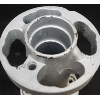 384523 397087 Johnson Evinrude 1971-1998 Bearing Carrier 85 90 100 115 125 + HP