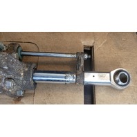 9SC200-9 HC5801 SeaStar Hydraulic Steering Cylinder FOR PARTS OR REPAIR