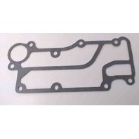 65W-41114-00-00 Yamaha 1998-2005 Outer Exhaust Cover Gasket 25 HP 2 cyl NEW!