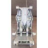 6H1-43311-02-8D Yamaha 2006 & Later Swivel Bracket 90 HP 2-Stroke 3 Cylinder