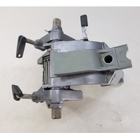 6L2-43311-05-4D 6L2-42510-01-4D Yamaha 1997-2006 & UP Swivel Bracket 20 25 HP