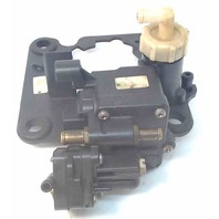 340082 433352 Johnson Evinrude 1995-01 Fuel Bracket, Cover & Pump 90 100 115 HP