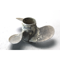 386118 Johnson Evinrude 1974-05 9-1/2 x 10 Propeller 8 9.9 + HP 6 MONTH HUB WTY