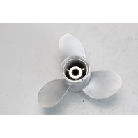 3B2W64517-1 Nissan Tohatsu 8.5 x 9 RH Propeller 8-9.8 HP 6 MTH HUB WTY