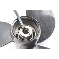 775713 Johnson Evinrude 1975-05 RH 12-1/2 x 13 Propeller 40 45 50 55 60 65 75 HP