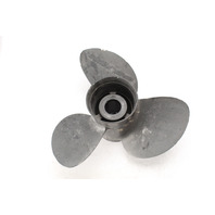 9411-135-15 Solas 1961 & UP RH 13-1/2 x 15 Propeller 40 45 50 55 60 + HP NO HUB