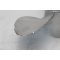 386841 Johnson Evinrude 1975-05 RH 11-3/4 x 17 Propeller 40 48 + HP AS IS