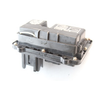 6P2-82170-03-00 6P2-81948-00-00 Yamaha 2005-2010 Fuse Box W/ Bracket 225 250 HP