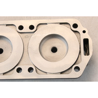 8M0143213 C# 18488-C4 184888 Mercury 1992-2000 Cylinder Head 135 150 175 200 HP