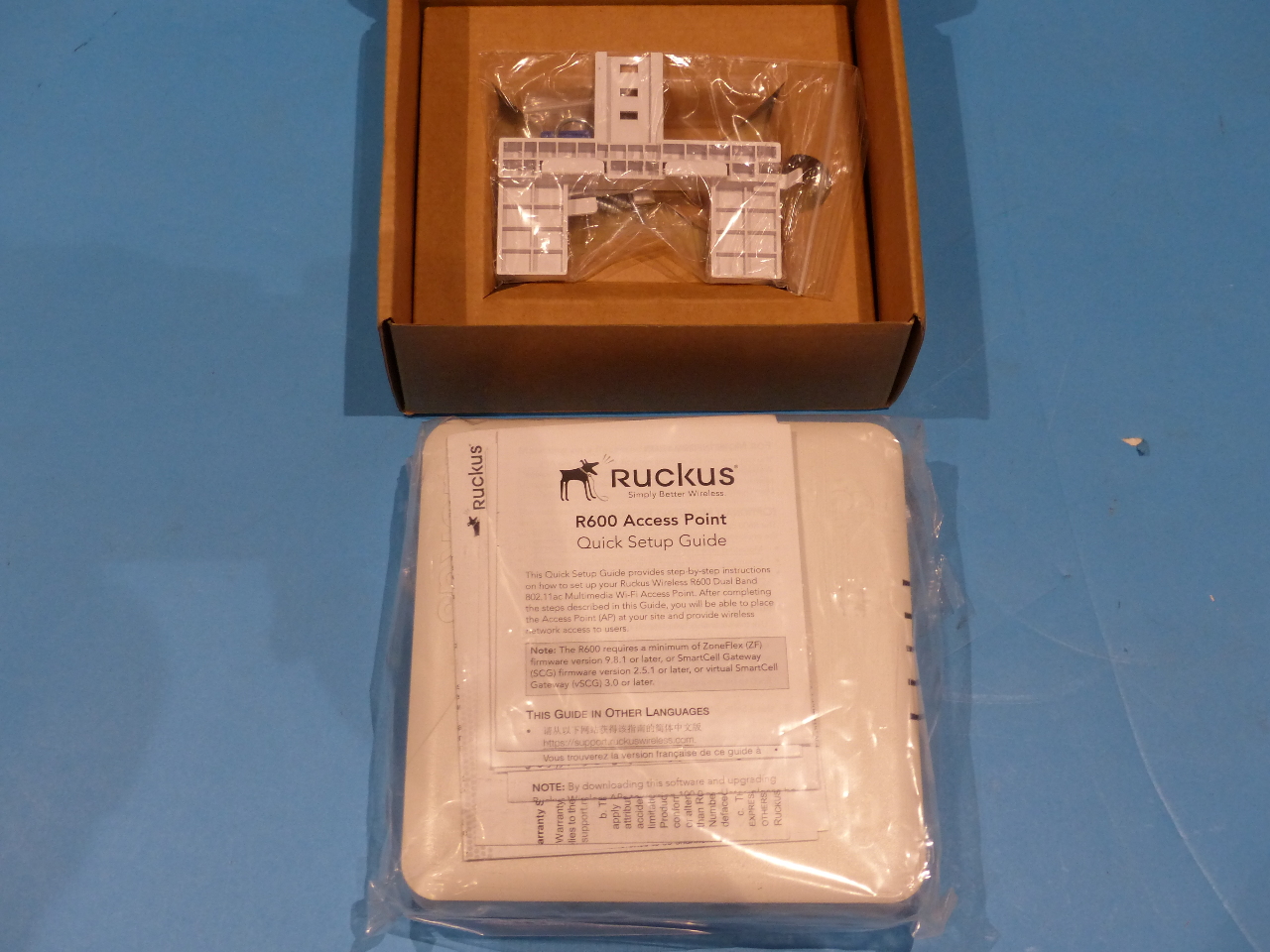 RUCKUS WIRELESS ZONEFLEX R600 901R600WW00 DUAL BAND ACCESS POINT