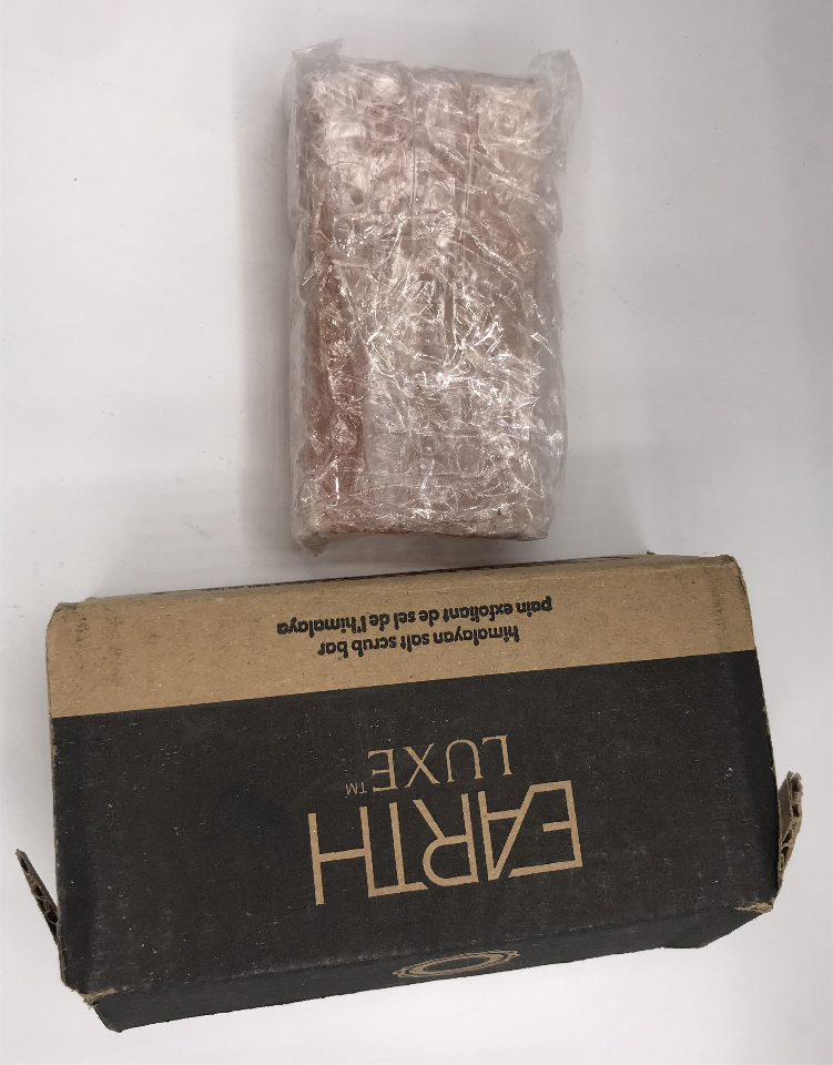 EARTH LUXE HIMALAYAN SALT SCRUB BAR MDG Sales, LLC