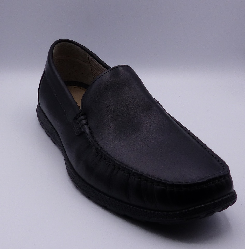 ecco driving loafers