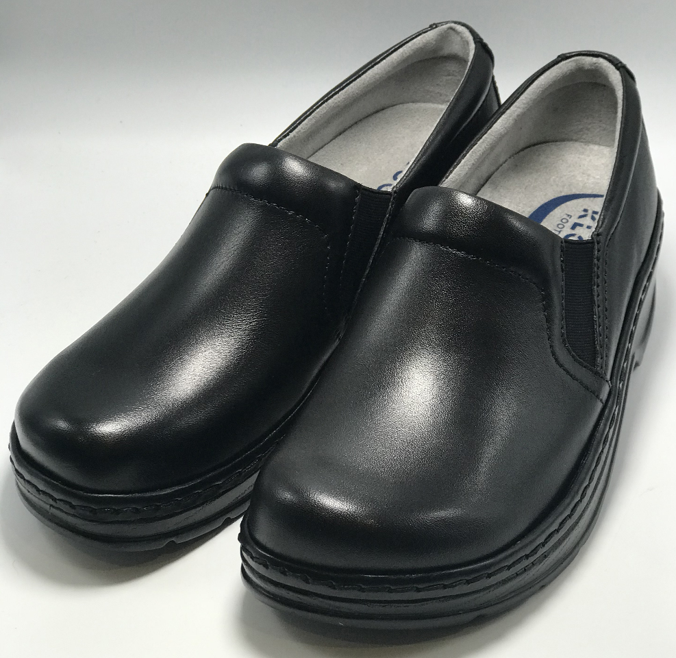 KLOGS FOOTWEAR NAPLES SZ 9 MEDIUM BLACK SMOOTH SLIP RESISTANT NURSING CLOG MDG Sales, LLC