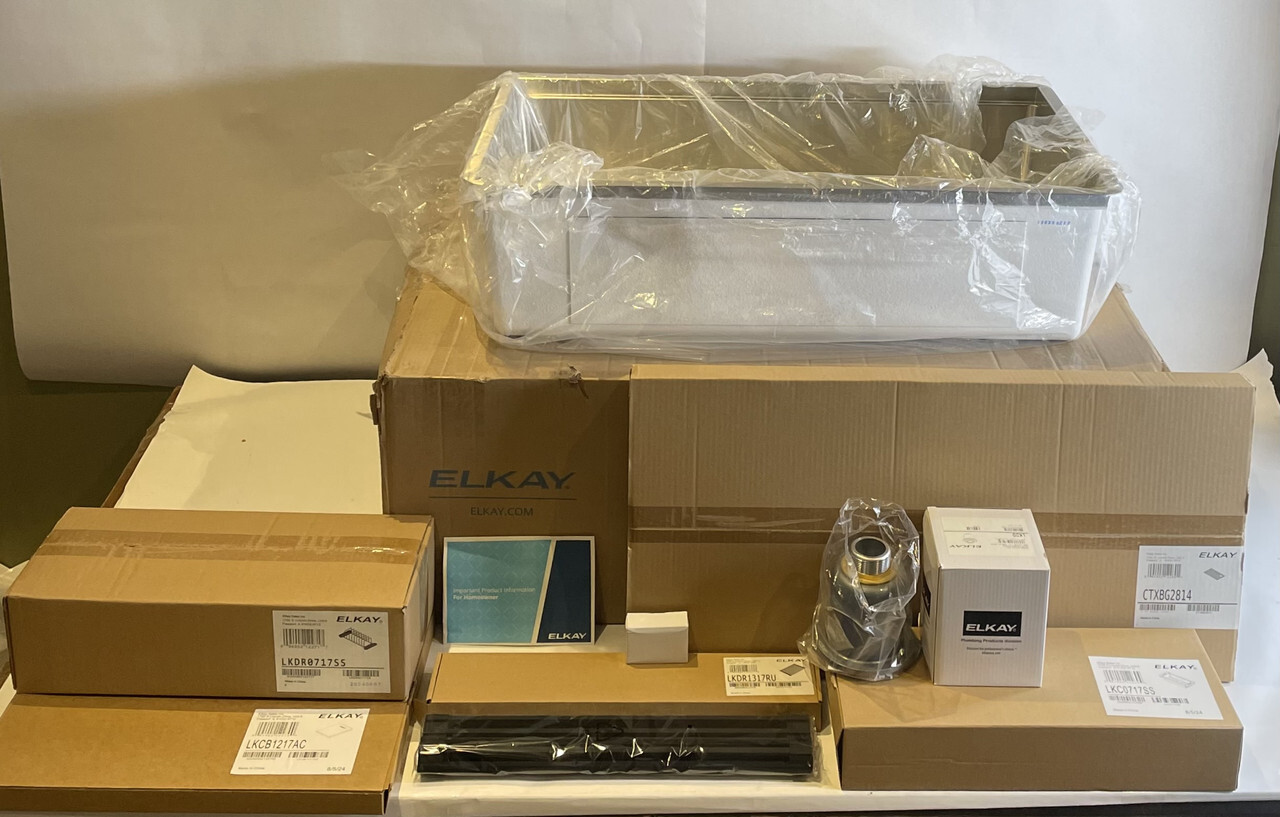 ELKAY EFRU30169RTWC 31-1/2" SINGLE BASIN UNDERMOUNT WORKSTATION SINK