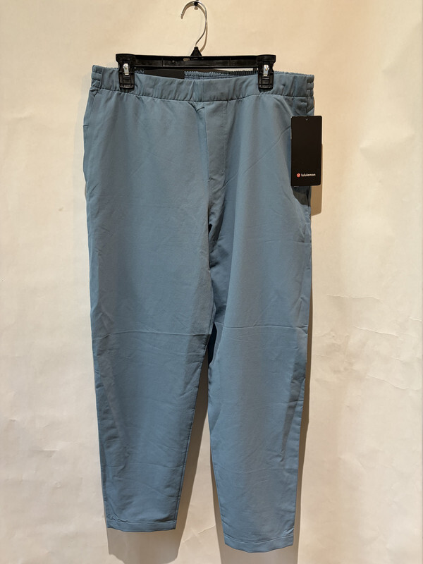 LULULEMON MEN'S NEW VENTURE PIQUE TROUSER SIZE L LARGE LM5AVGS UTILITY BLUE