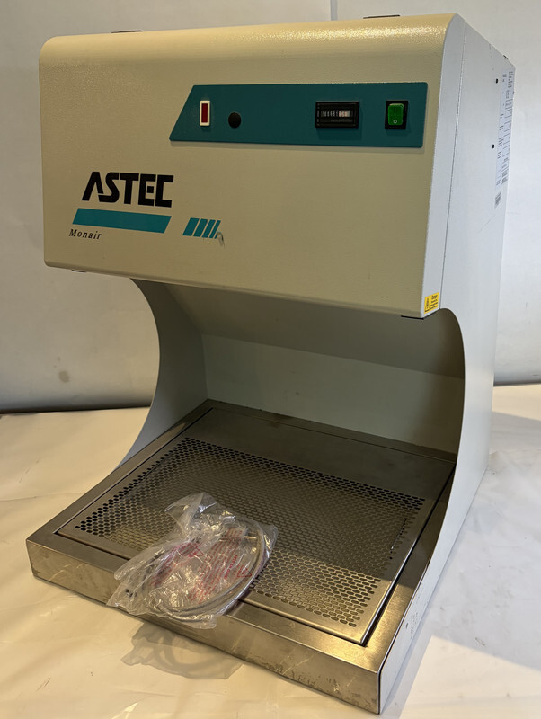 BIOQUELL MICROFLOW ASTEC MONAIR FUME LAB LABORATORY EQUIPMENT BFC8-001 110V