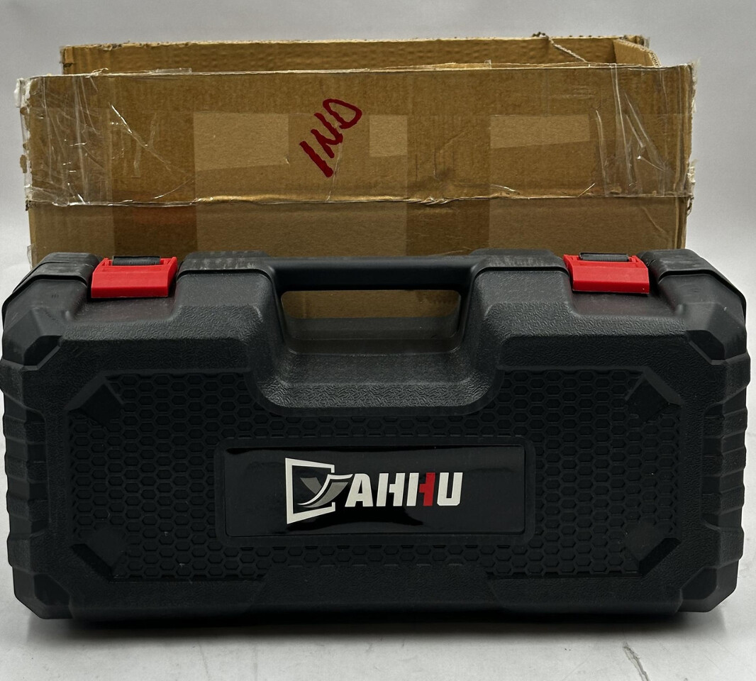 YAHHU PYCC202501 6 INCH MINI CORDLESS CHAINSAW W/ 2 BATTERIES