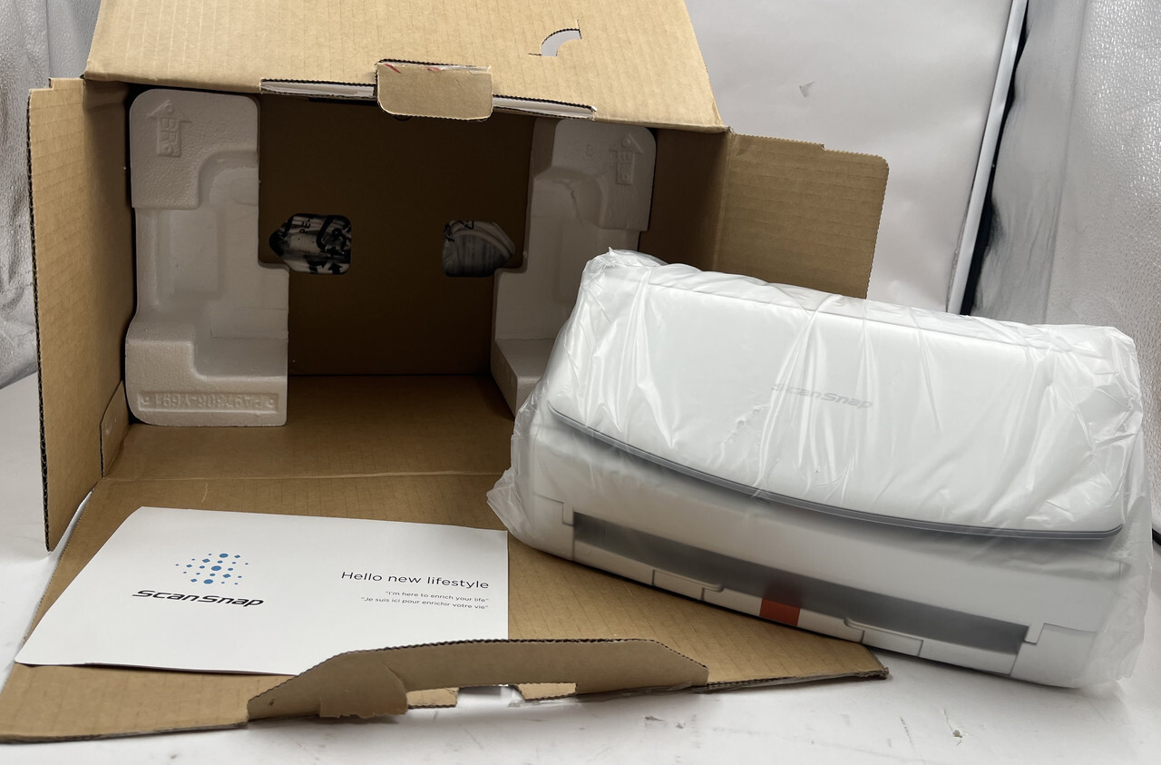 FUJITSU SCANSNAP IX1500 SCANNER COLOR DELUX DOCUMENT SCANNER PA03770-B215