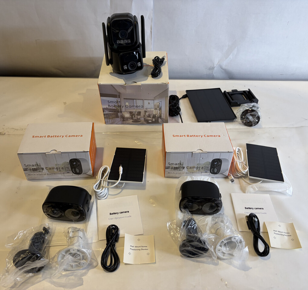 BEENOCAM 4K SOLAR SECURITY CAMERAS WIRELESS OUTDOOR 1* QW8 + 2* BW4-SP CAMERAS