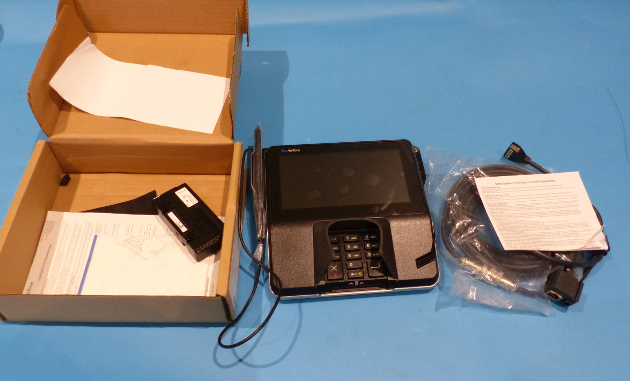 VERIFONE MX925 CREDIT CARD TERMINAL ASIS MDG Sales, LLC