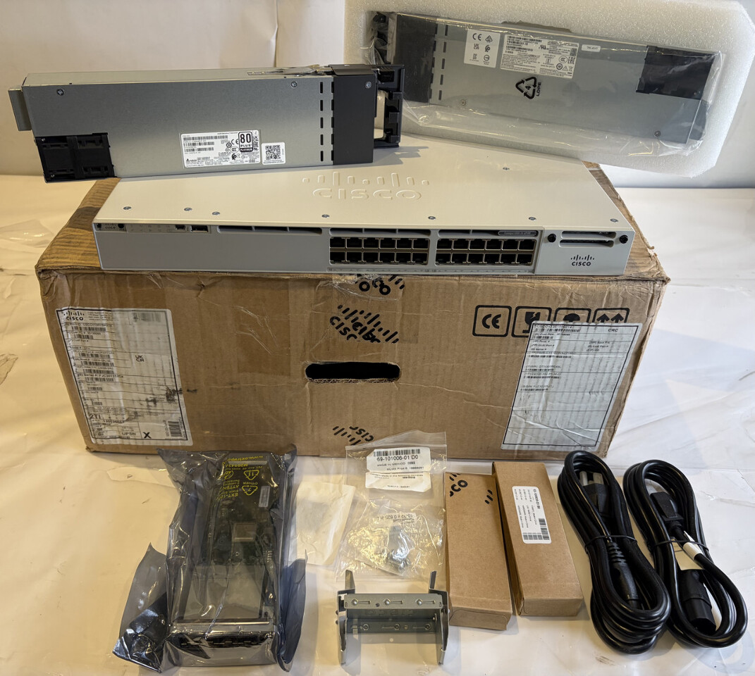 CISCO CATALYST 9300-M C9300-24U-M V02 24-PORT UPOE SWITCH DUAL PSU +C9300-NM-8X