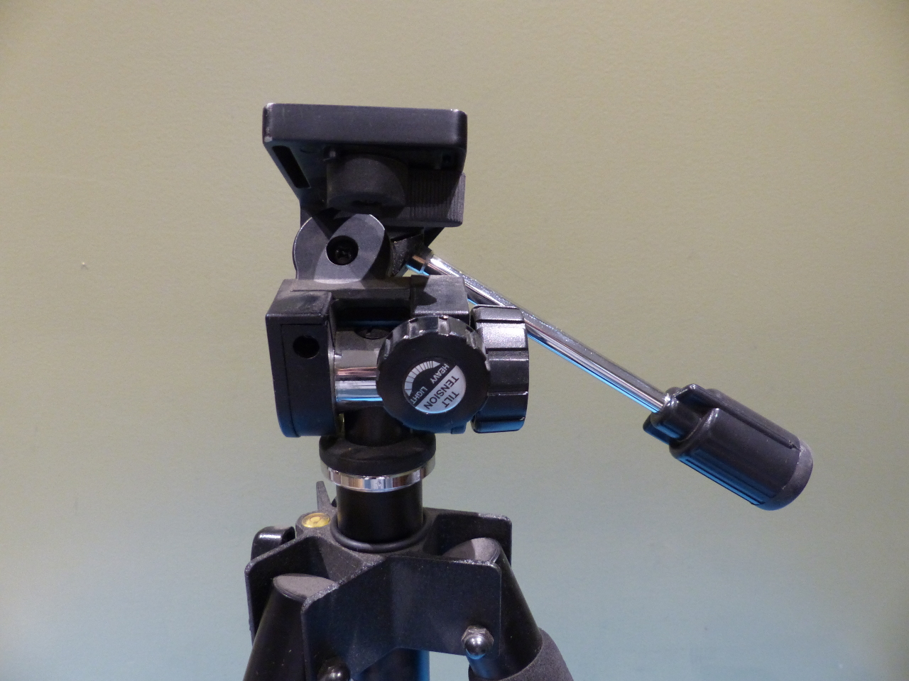 DAVIS & SANFORD MAGNUM OIL FLUID TRIPOD MDG Sales, LLC