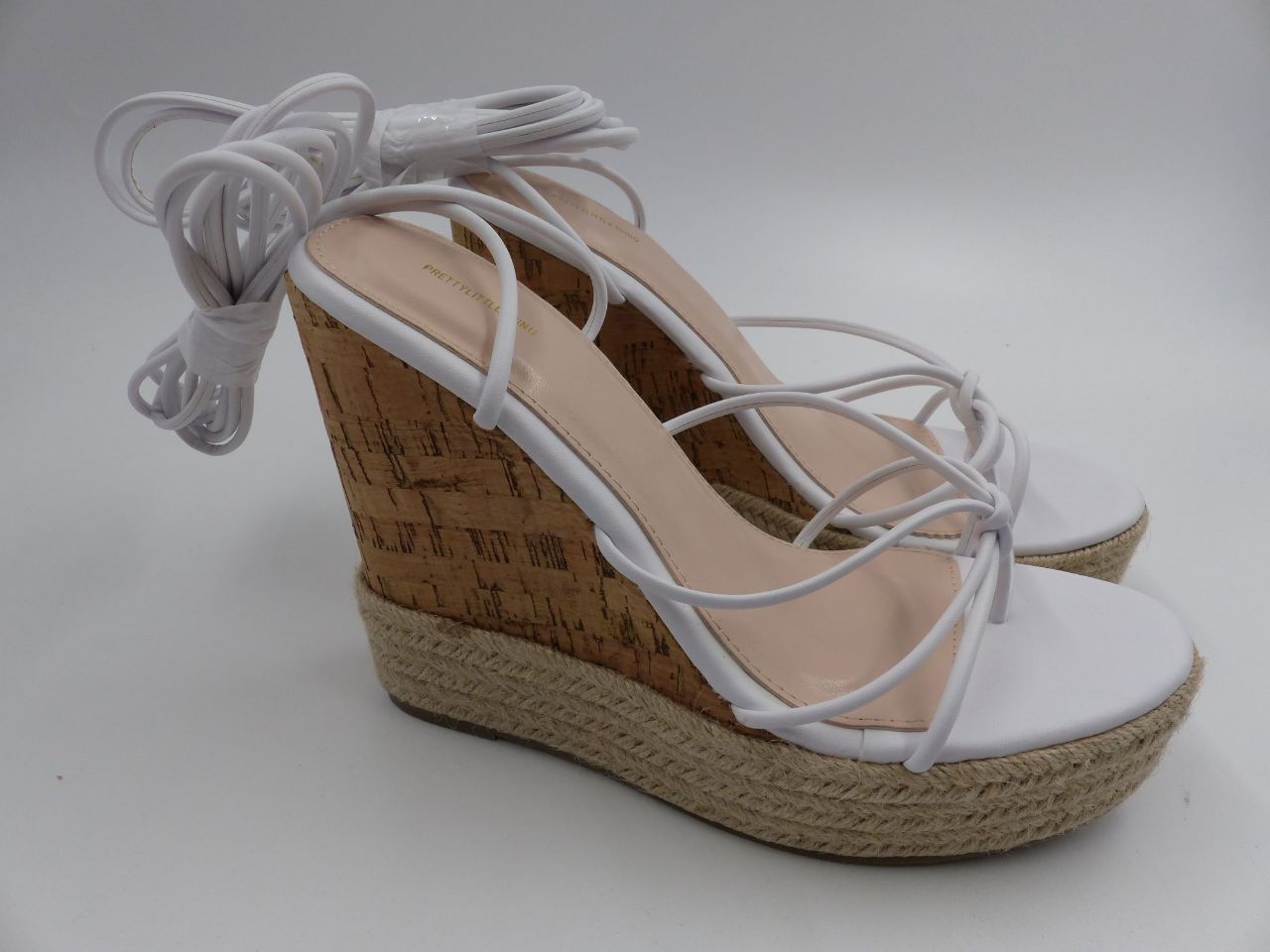 shoe size pretty little thing