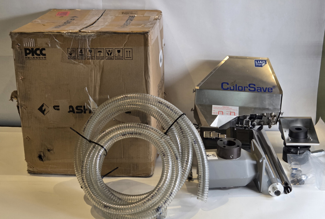 LIAD COLORSAVE 1000U GRAVIMETRIC COLOR PLASTIC MOLDING FEEDER