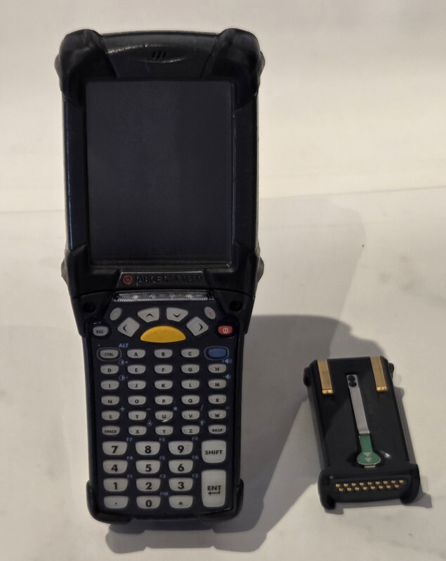 SYMBOL MC92N0-GA0SYVYA601 WIRELESS BARCODE SCANNER TARGET W 82-111734A BATTERY