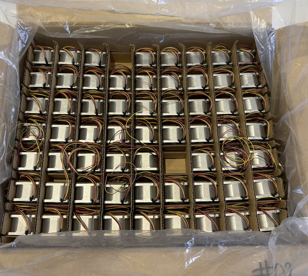 LOT OF 125 SANYO DENKI SAN ACE 40 4 PIN DC 12V 0.65A COOLING FANS