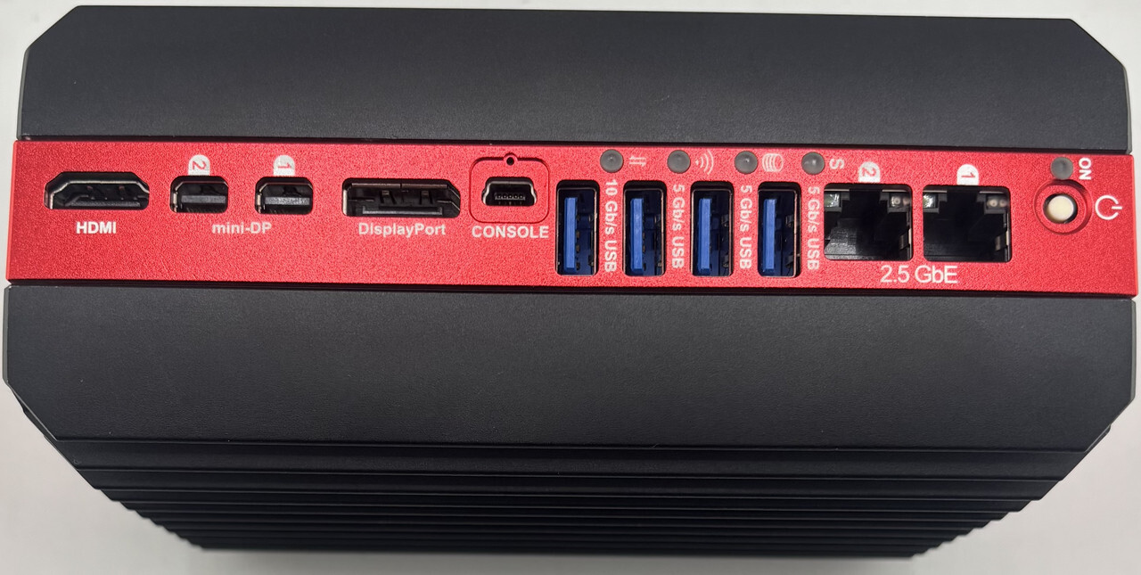 SOLIDRUN SRB7D0244 INDUSTRIAL PC RYZEN 7840U 8C 16T 16GB DDR5 1TB EVO 890 PRO