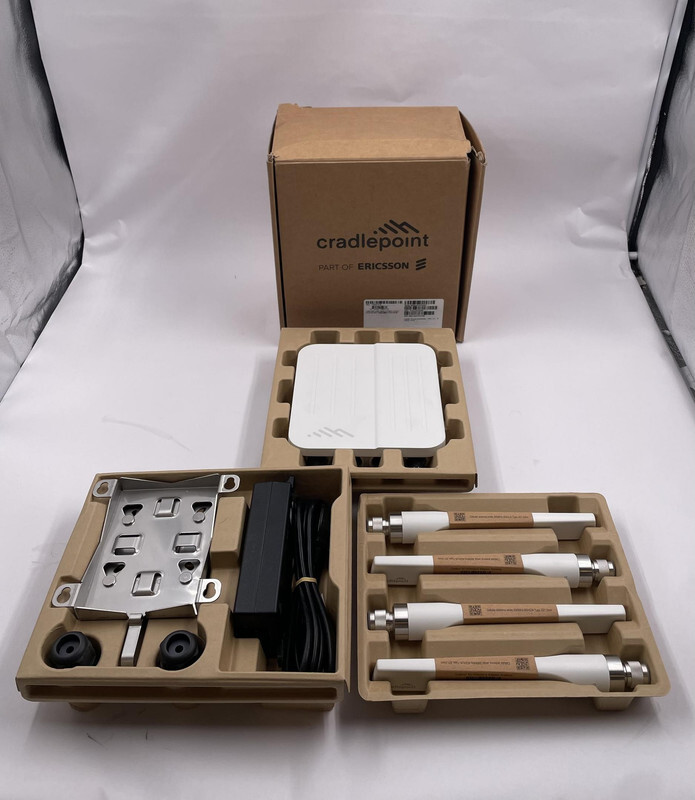 CRADLEPOINT ERICSSON W1855-5GC OUTDOOR 5G WIDEBAND ADAPTER ROUTER