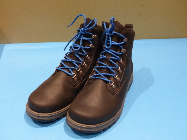 mens hiking boots size 14